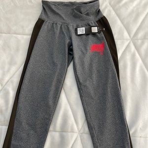 Tampa Bay Buccaneers leggings.